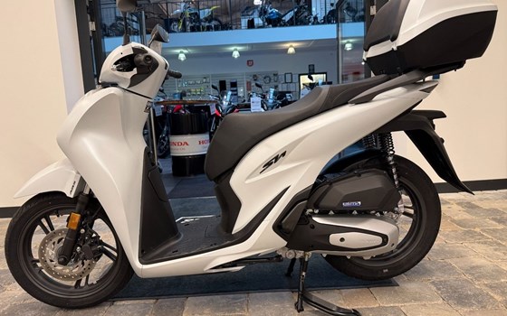 Gebrauchtmotorrad Honda SH125i - Bild 1