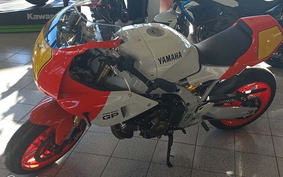 Neufahrzeug Yamaha XSR900 GP - Bild 3 Neufahrzeug Yamaha XSR900 GP - Bild 3