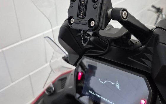 Gebrauchtmotorrad Ducati Multistrada V2 S - Bild 4