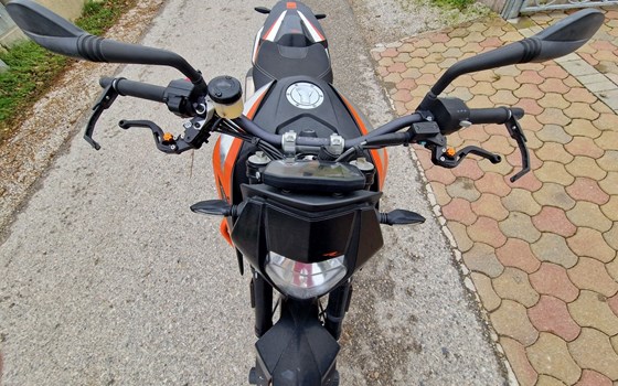 Gebrauchtmotorrad KTM 690 Duke R - Bild 5 Gebrauchtmotorrad KTM 690 Duke R - Bild 5