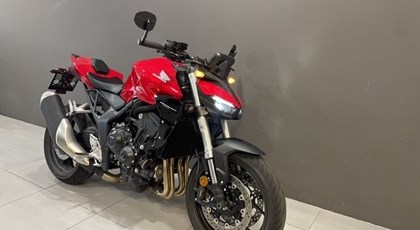 Neumotorrad Honda CB1000 Hornet