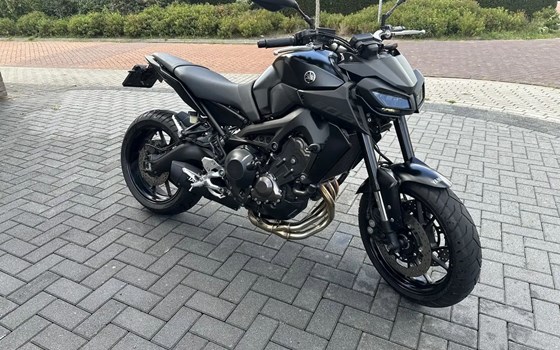 Gebrauchtmotorrad Yamaha MT-09 - Bild 3