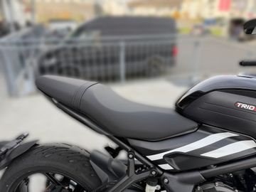 Gebrauchtmotorrad Triumph Trident 660 - Bild 14