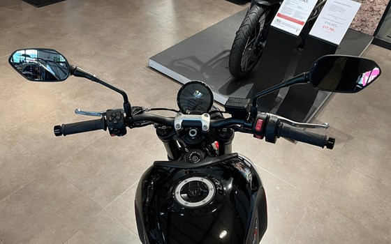 Gebrauchtmotorrad Triumph Trident 660 - Bild 9