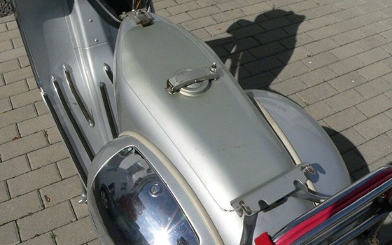 Gebrauchtmotorrad Vespa 150 GS - Bild 2