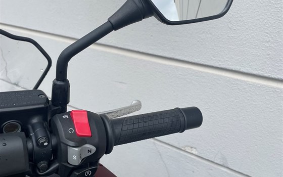 Gebrauchtmotorrad Honda Integra - Bild 7 Gebrauchtmotorrad Honda Integra - Bild 7