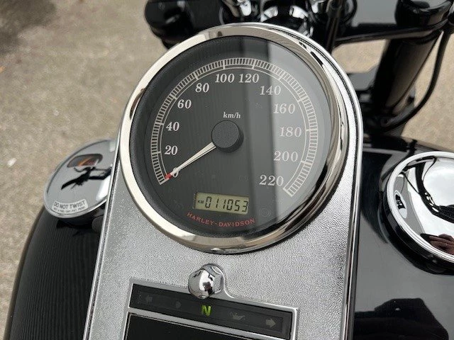 Harley-Davidson Fat Boy FLSTFI (schwarz) - Bild 14