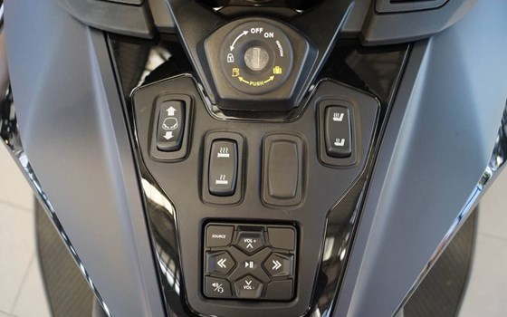 Gebrauchtmotorrad Can-Am Spyder RT-S - Bild 16