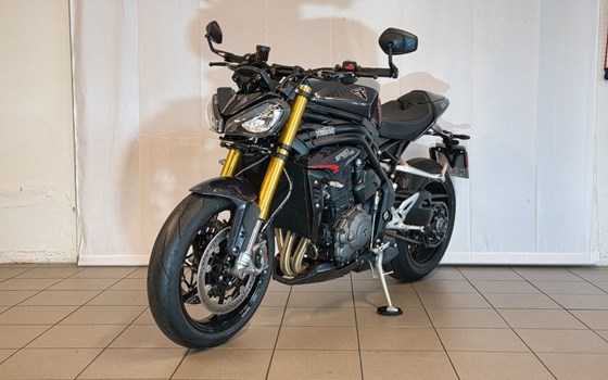 Gebrauchtmotorrad Triumph Speed Triple 1200 RS - Bild 4
