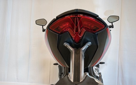 Gebrauchtmotorrad Triumph Speed Triple 1200 RS - Bild 9