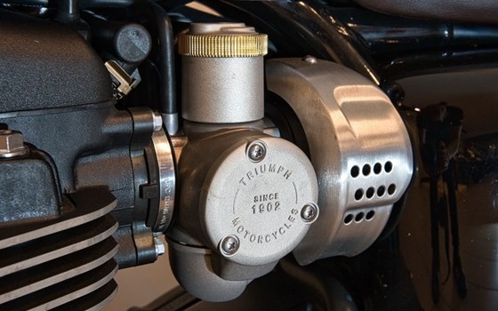 Gebrauchtmotorrad Triumph Bonneville T120 Black - Bild 17