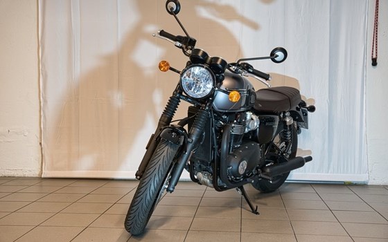 Gebrauchtmotorrad Triumph Bonneville T120 Black - Bild 4