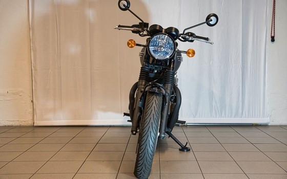 Gebrauchtmotorrad Triumph Bonneville T120 Black - Bild 5