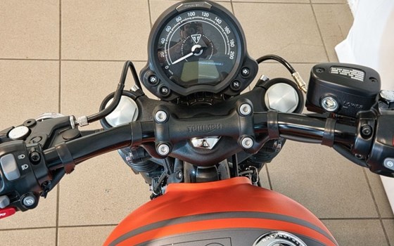 Gebrauchtmotorrad Triumph Bonneville Bobber - Bild 10