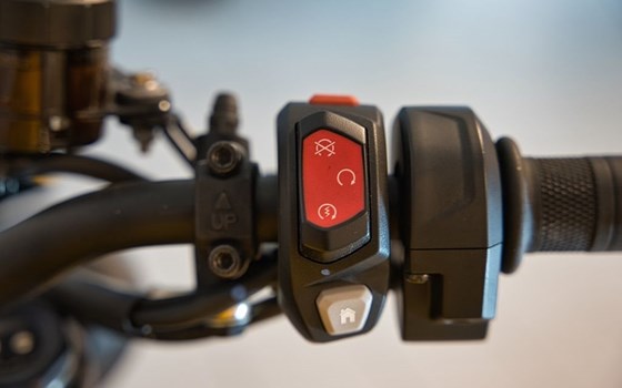 Gebrauchtmotorrad Triumph Street Triple RS - Bild 10