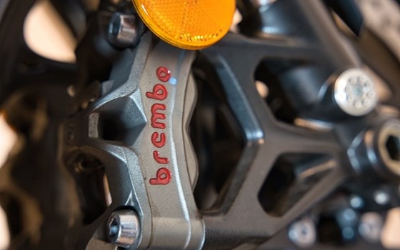 Gebrauchtmotorrad Triumph Street Triple RS - Bild 12