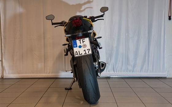 Gebrauchtmotorrad Triumph Street Triple RS - Bild 6