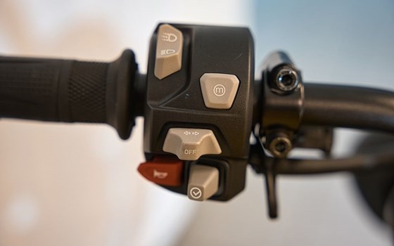 Gebrauchtmotorrad Triumph Street Triple RS - Bild 9