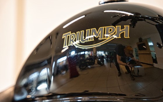 Gebrauchtmotorrad Triumph Bonneville - Bild 13