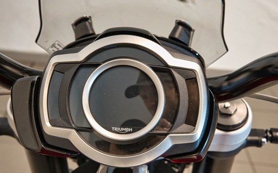 Gebrauchtmotorrad Triumph ROCKET 3 GT CHROME EDITION - Bild 10