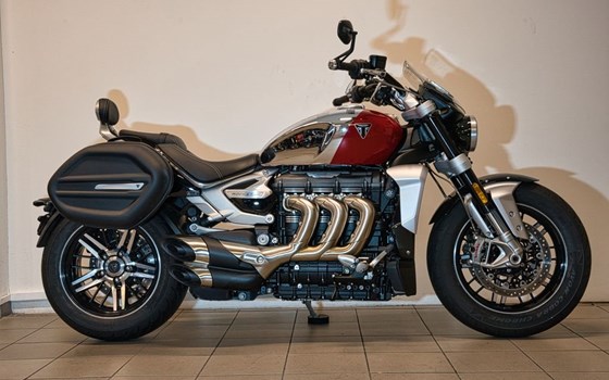 Gebrauchtmotorrad Triumph ROCKET 3 GT CHROME EDITION - Bild 2