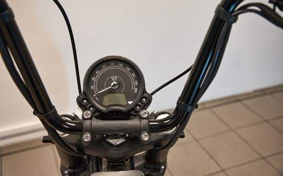 Gebrauchtmotorrad Triumph Bonneville Bobber - Bild 12