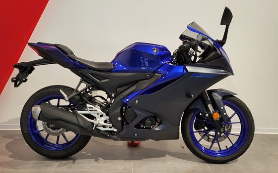 Gebrauchtmotorrad Yamaha R125 - Bild 1