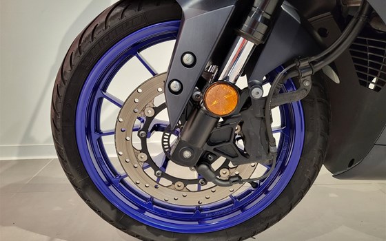 Gebrauchtmotorrad Yamaha R125 - Bild 11