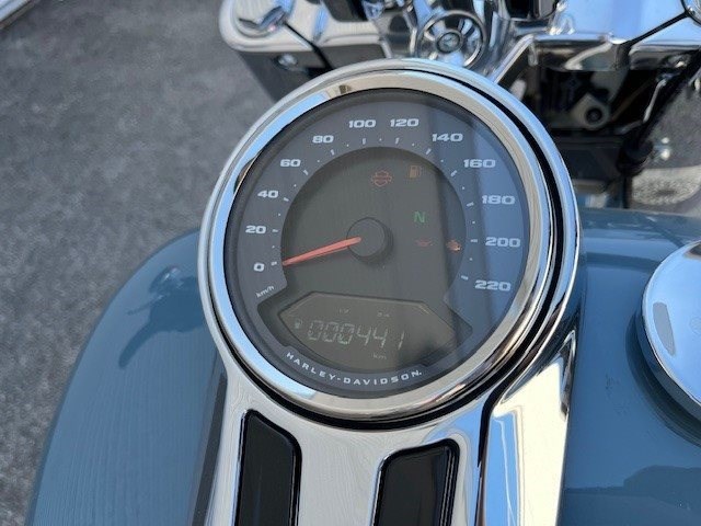 Harley-Davidson Softail Fat Boy 114 FLFBS (Sharkskin Blue) - Bild 12
