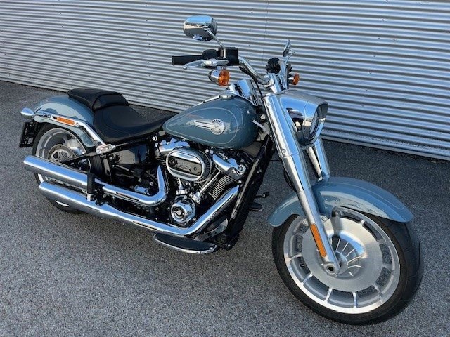 Harley-Davidson Softail Fat Boy 114 FLFBS (Sharkskin Blue) - Bild 4