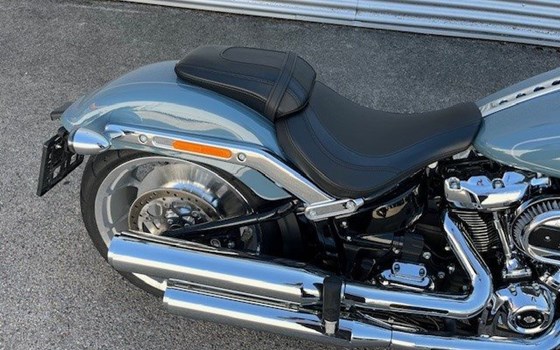 Gebrauchtmotorrad Harley-Davidson Softail Fat Boy 114 FLFBS - Bild 6 Gebrauchtmotorrad Harley-Davidson Softail Fat Boy 114 FLFBS - Bild 6