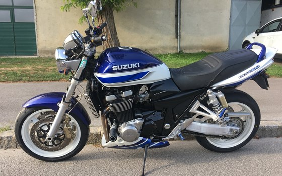 Gebrauchtmotorrad Suzuki GSX 1400 - Bild 2 Gebrauchtmotorrad Suzuki GSX 1400 - Bild 2