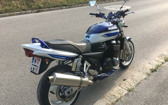 Gebrauchtmotorrad Suzuki GSX 1400 - Bild 3 Gebrauchtmotorrad Suzuki GSX 1400 - Bild 3