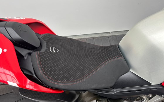 Gebrauchtmotorrad Ducati Panigale V4 R - Bild 11