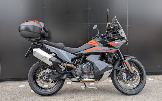Gebrauchtmotorrad KTM 890 Adventure - Bild 4 Gebrauchtmotorrad KTM 890 Adventure - Bild 4