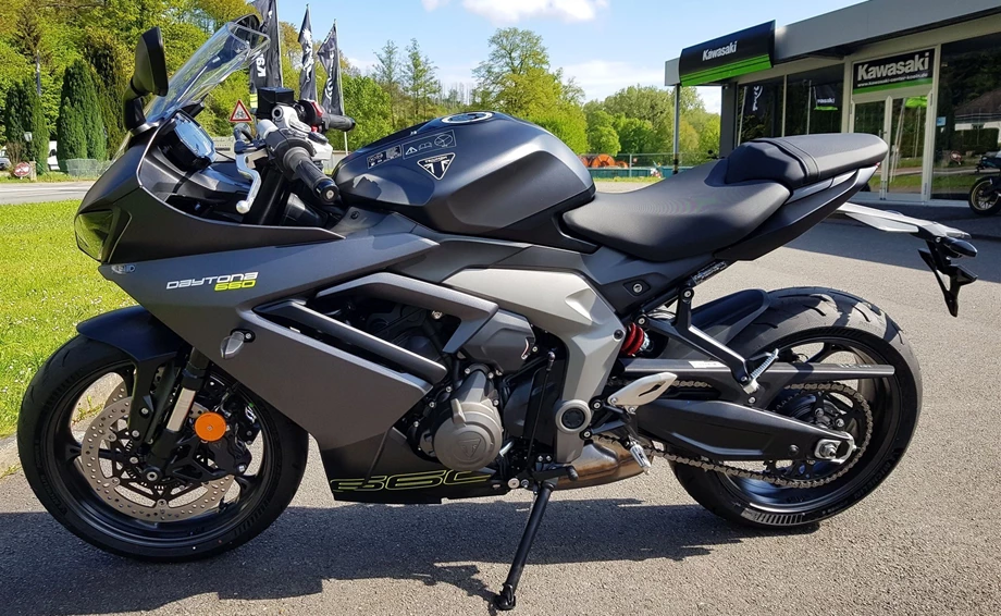 Angebot Triumph Daytona 660 Bild 2: Angebot Triumph Daytona 660
