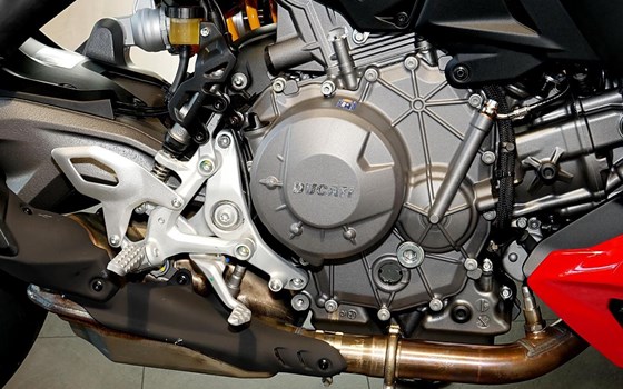 Neufahrzeug Ducati Streetfighter V2 S - Bild 5