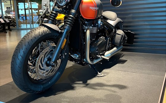 Neufahrzeug Triumph Bonneville Bobber - Bild 1