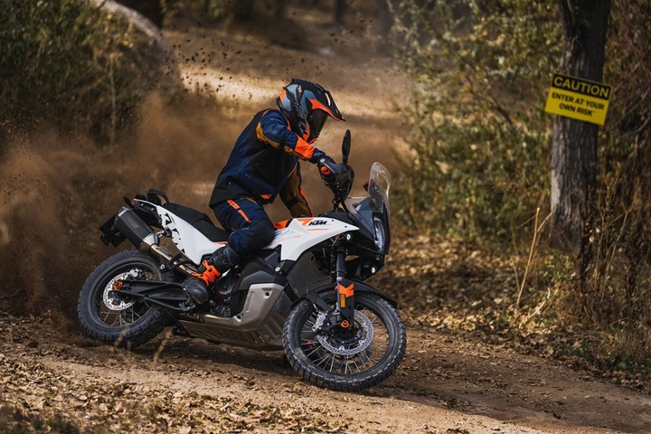 KTM 790 Adventure (schwarz) - Bild 10