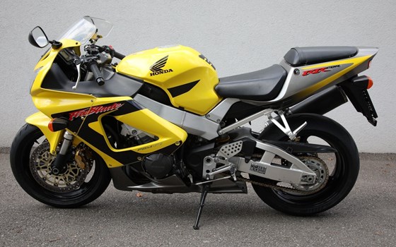 Gebrauchtmotorrad Honda CBR 900 RR Fireblade - Bild 7 Gebrauchtmotorrad Honda CBR 900 RR Fireblade - Bild 7