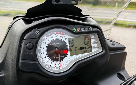 Gebrauchtmotorrad Suzuki V-Strom 650 XT - Bild 5 Gebrauchtmotorrad Suzuki V-Strom 650 XT - Bild 5