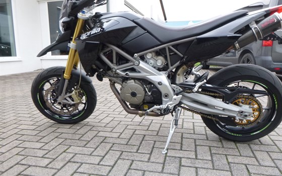 Gebrauchtmotorrad Aprilia Dorsoduro 750 - Bild 10