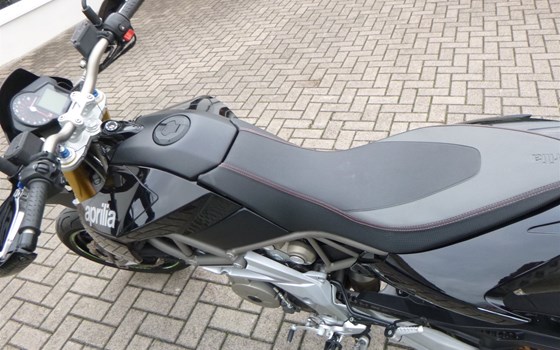 Gebrauchtmotorrad Aprilia Dorsoduro 750 - Bild 13