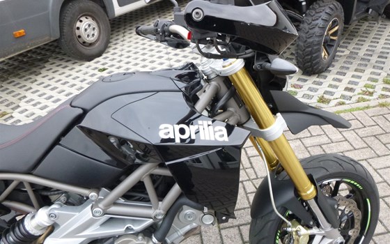 Gebrauchtmotorrad Aprilia Dorsoduro 750 - Bild 4