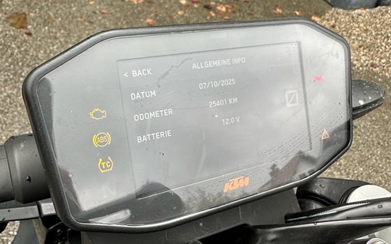 Gebrauchtmotorrad KTM 790 Duke L - Bild 9