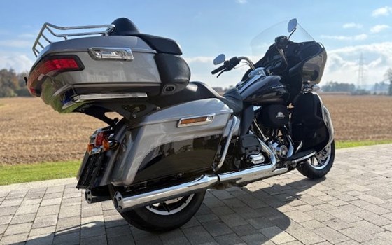 Gebrauchtmotorrad Harley-Davidson Road Glide Ultra - Bild 4 Gebrauchtmotorrad Harley-Davidson Road Glide Ultra - Bild 4