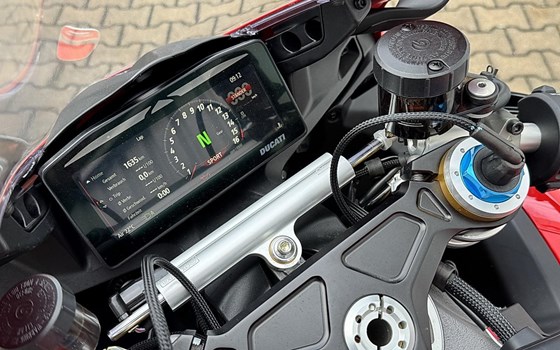 Gebrauchtmotorrad Ducati Panigale V4 S - Bild 3