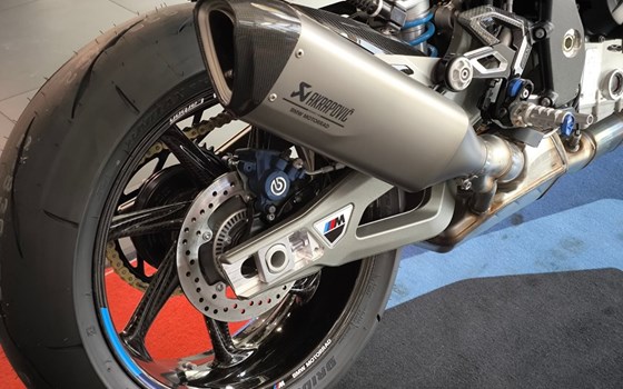 Neufahrzeug BMW M 1000 RR - Bild 13