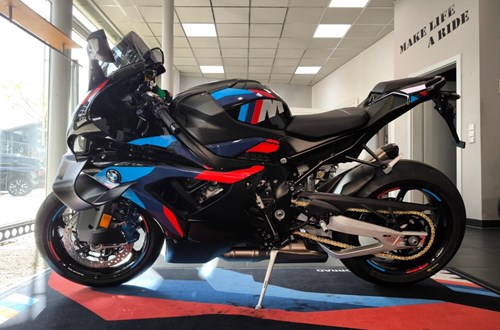 BMW M 1000 RR