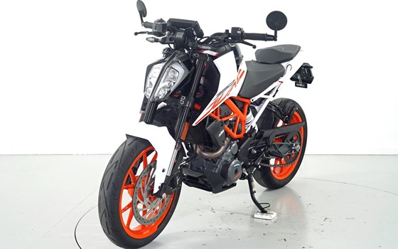 Motorrad Occasion KTM 390 Duke - Bild 3